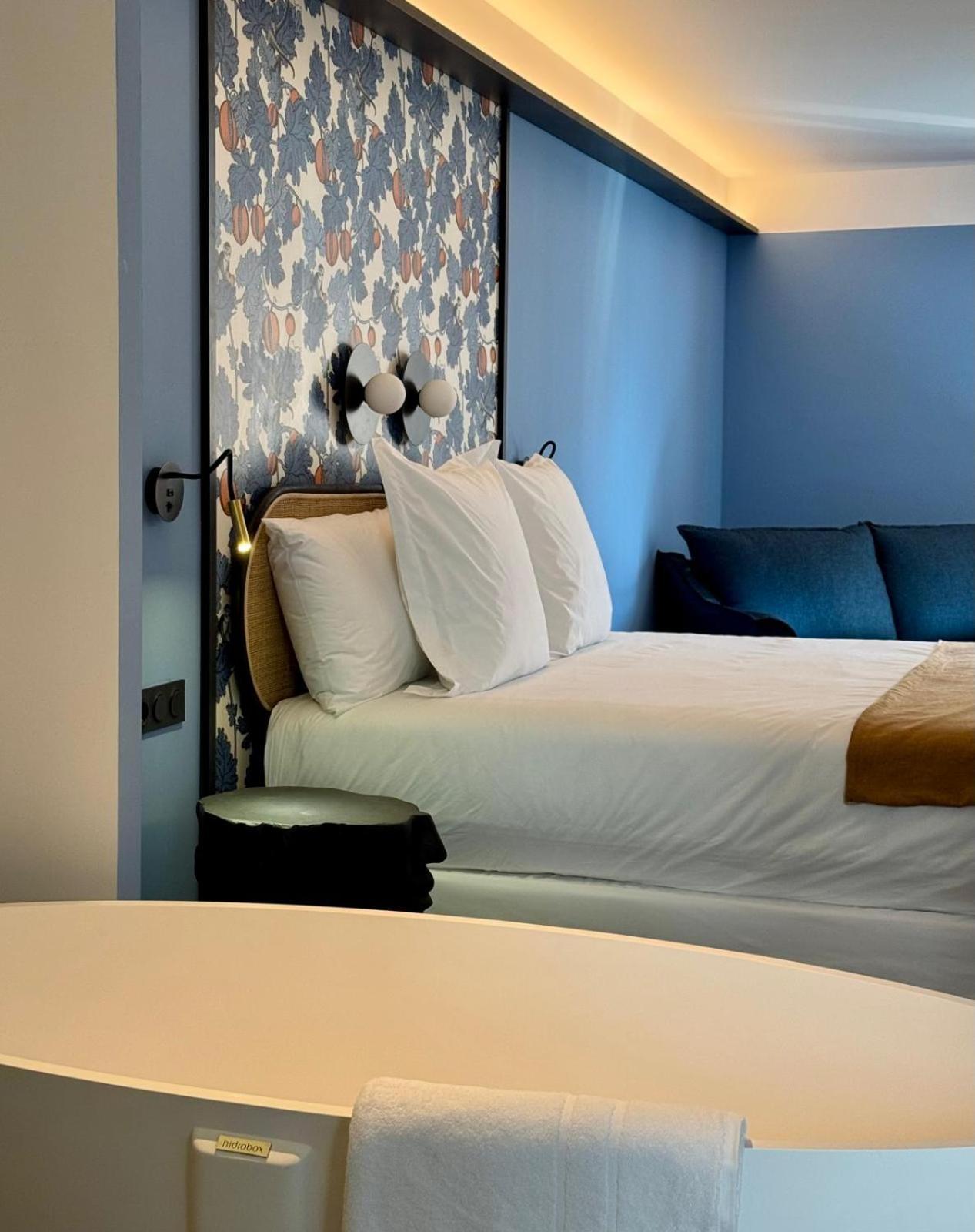 Hotel Divino & Apartments Фігерас Екстер'єр фото
